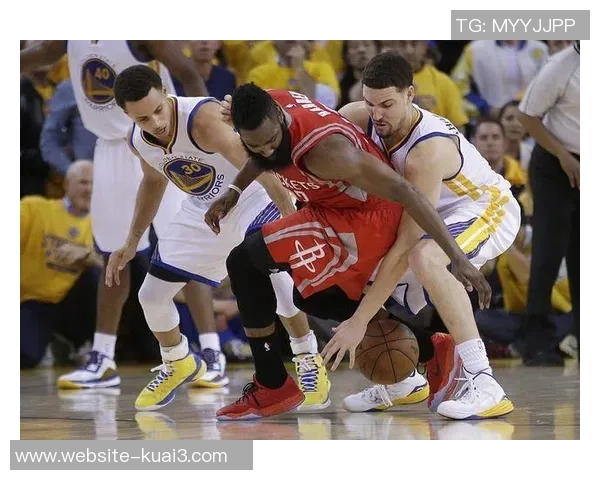 勇士与火箭激战正酣文字直播精彩回顾5月27日比赛全程分析 勇士与火箭激战正酣文字直播精彩回顾5月27日比赛全程分析