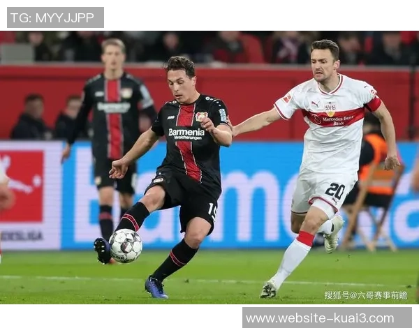 勒沃库森与汉诺威96的激烈对决回顾及精彩瞬间分析 勒沃库森与汉诺威96的激烈对决回顾及精彩瞬间分析