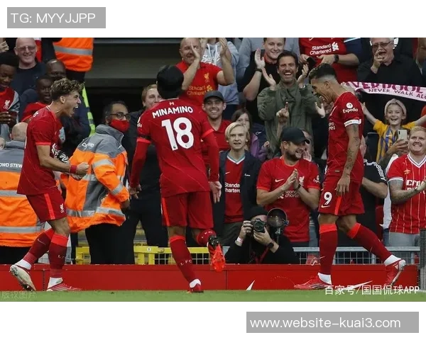 巴黎与曼联伤停情况分析及对阵前瞻解析